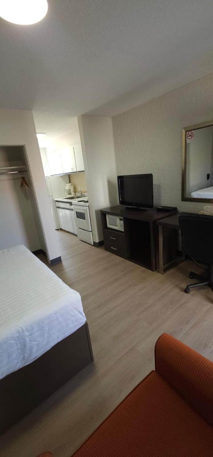 Riverside Motel Penticton Luaran gambar