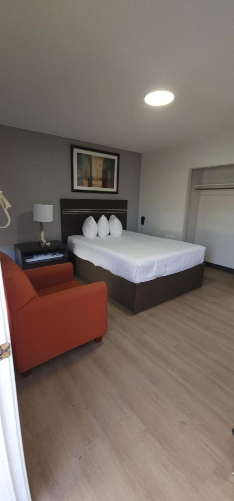 Riverside Motel Penticton Luaran gambar