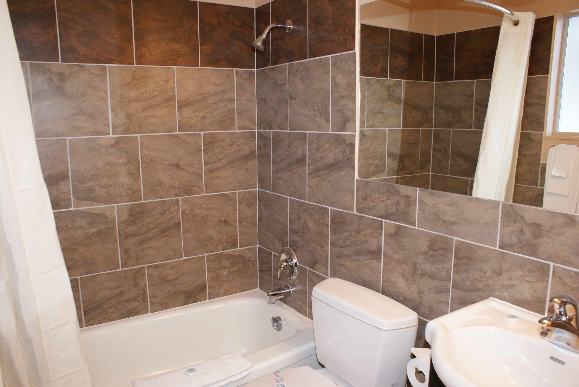 Riverside Motel Penticton Luaran gambar